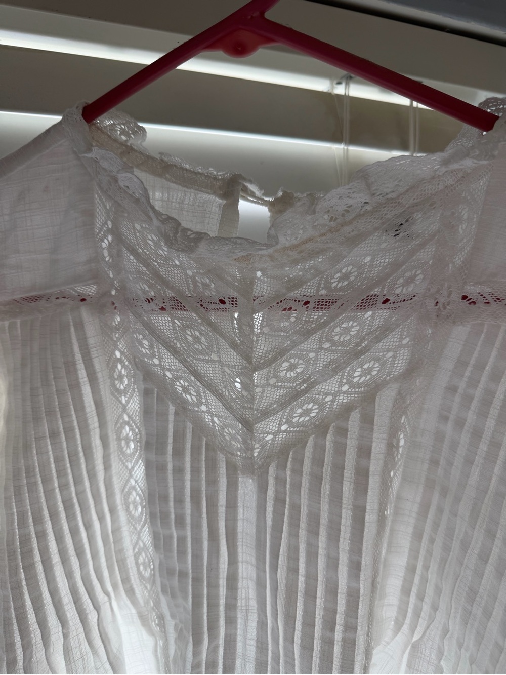 Zoe and Claire White Lace-Trim Pintuck Women’s Blouse - Picture 2 of 4